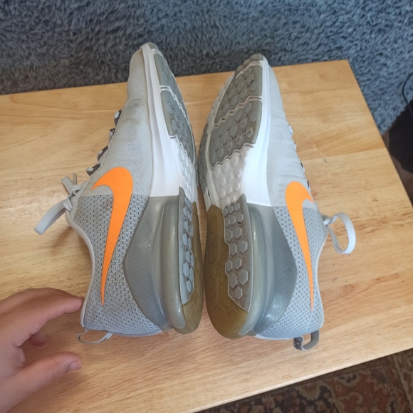 Men 10 Gray Nike Training Lace Up Low Top Orange Logo Zoom Athletic Shoes - Picture 5 of 9